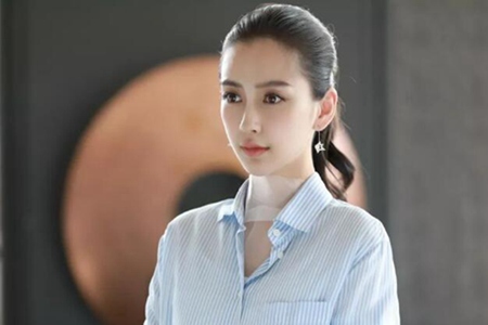 baby新剧又被嘲，瞪眼神功升级成皱眉，网友：好怕她长皱纹