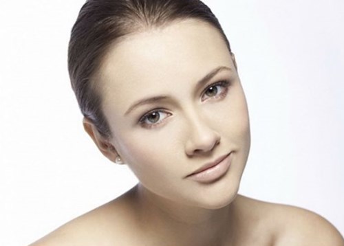 这样的2类人她们皮肤常年都是暗黄的，女性朋友们快看下