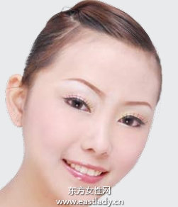纯情水蜜桃眼妆让人更迷人