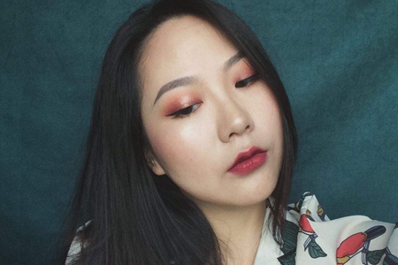单眼皮女生的春季眼妆，棕红色桃花妆最为靓丽