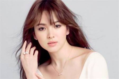 方便的上妆气垫霜，女生真的知道怎么使用吗
