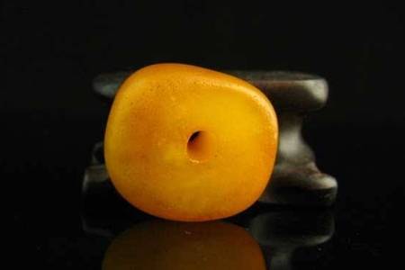 清香蜜是蜜蜡吗 蜜蜡是什么多少钱一克