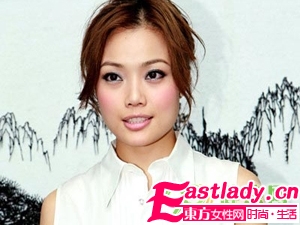 看歌后容祖儿如何祛斑