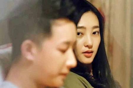 男友不忍心拒绝抑郁症前任的靠近，竟然光明正大绿了我