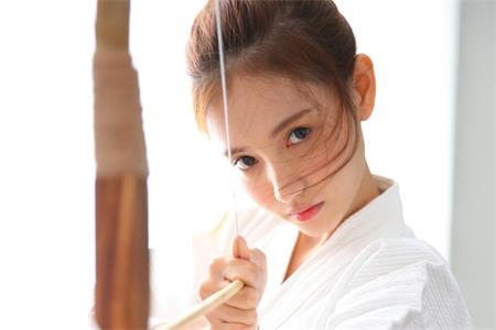 女生失恋、分手走不出？看看大师是怎么说的